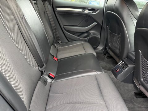 Audi A3 2.0 TDI S line Sportback Euro 6 (s/s) 5dr (Nav) 25