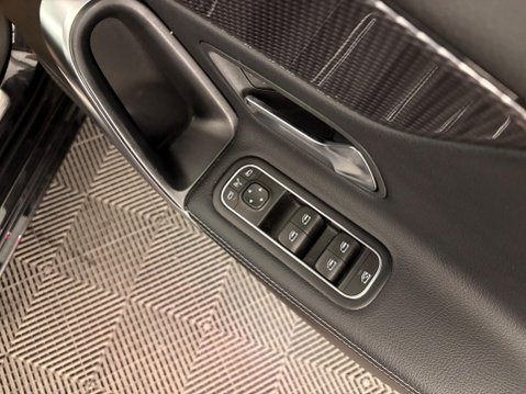 Mercedes-Benz A Class 1.3 A180 Sport Edition (Executive) 7G-DCT Euro 6 (s/s) 5dr 34