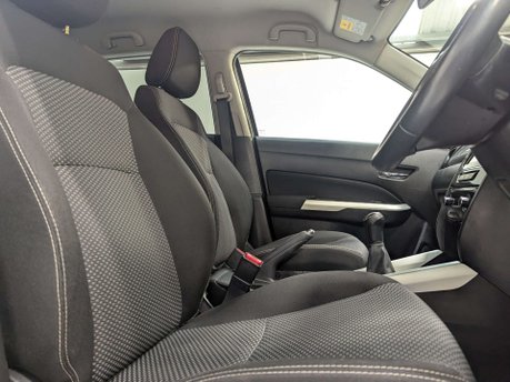 Suzuki Vitara 1.6 Vitara SZ-T 5dr 31