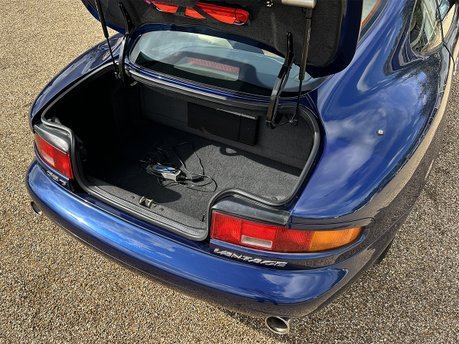 Aston Martin DB7 VANTAGE V12 JUBILEE 27