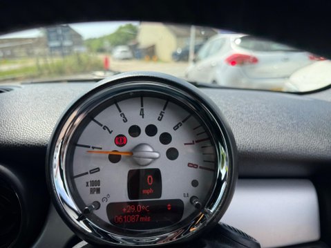 Mini Convertible 1.6 Cooper Euro 6 (s/s) 2dr 9