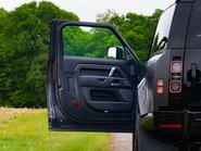 Land Rover Defender V8 Carpathian Edition 7