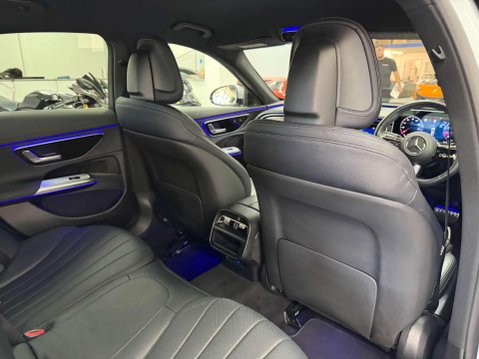 Mercedes-Benz E Class 2.0 E200h MHEV AMG Line Saloon 4dr Petrol Hybrid G-Tronic Euro 6 (s/s) (227 39