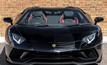 Lamborghini Aventador S LP740-4 Roadster 4