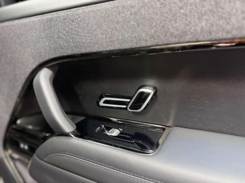 Land Rover Range Rover Sport 3.0 P400 MHEV Autobiography SUV 5dr Petrol Auto 4WD Euro 6 (s/s) (400 ps) 47