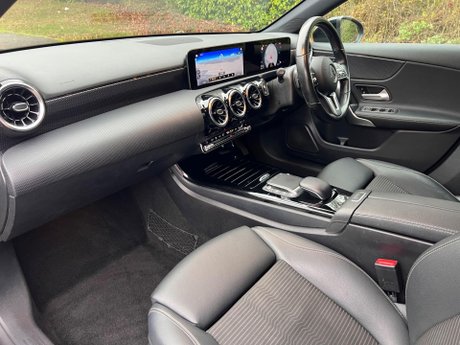 Mercedes-Benz A Class 1.3 A180 Sport (Executive) 7G-DCT Euro 6 (s/s) 5dr 91