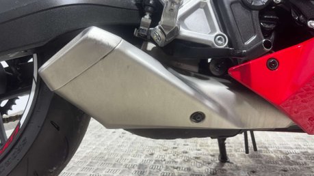 Honda CBR 2024 74 PLATE E-CLUTCH ONLY 240 MILES MOT AUTO 650CC SPORTS BIKE 18
