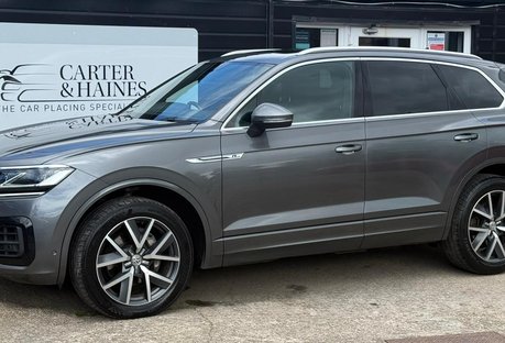 Volkswagen Touareg 3.0 TDI V6 R-Line SUV 5dr Diesel Tiptronic 4Motion Euro 6 (s/s) (286 ps)