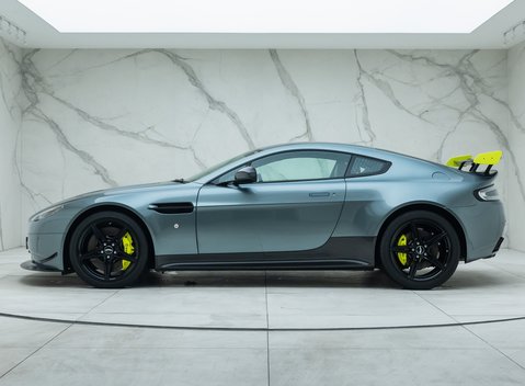 Aston Martin V8 Vantage AMR 5