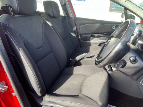 Renault Clio 1.1 Clio Dynamique MediaNav 5dr 17