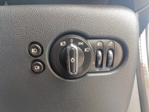 Mini Hatch 1.5 Cooper Auto Euro 6 (s/s) 5dr 59