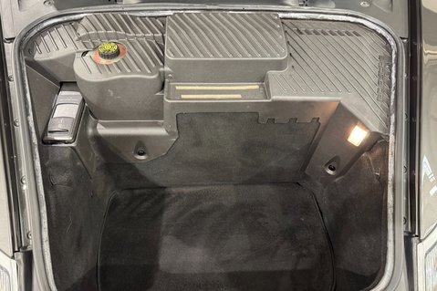 Porsche 911 Carrera 4 Cabriolet 28