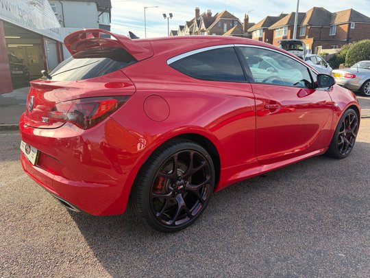 Vauxhall Astra GTC 2.0T VXR