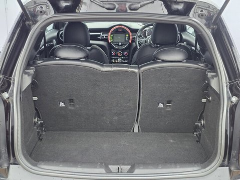 Mini Hatch JOHN COOPER WORKS 21