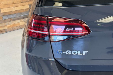 Volkswagen Golf 35.8kWh e-Golf Hatchback 5dr Electric Auto (136 ps) 76