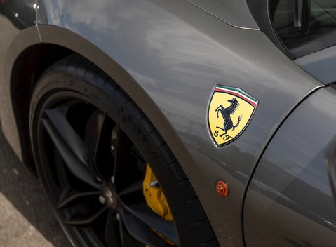 Ferrari 488 Spider 27