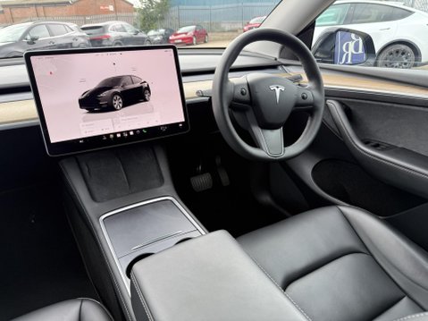 Tesla Model Y (Dual Motor) Long Range SUV 5dr Electric Auto 4WDE (384 bhp) 29