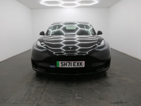 Tesla Model 3 Standard Range Plus Auto RWD 4dr