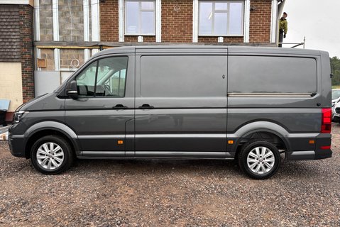 Volkswagen Crafter CR35 L2 H1 Mwb Lr 177 ps Tdi Trendline DSG Panel Van 7