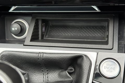 Volkswagen Passat GT TDI BMT ESTATE -£20 ROAD TAX - PAN ROOF -APPLE CARPLAY -DEMO+1 OWNER 51