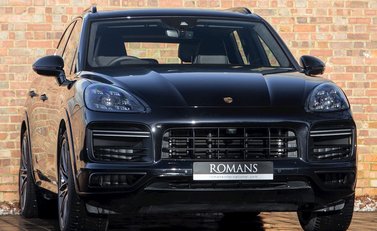 Porsche Cayenne Turbo 1