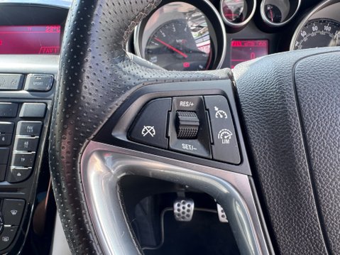 Vauxhall Astra GTC VXR 13