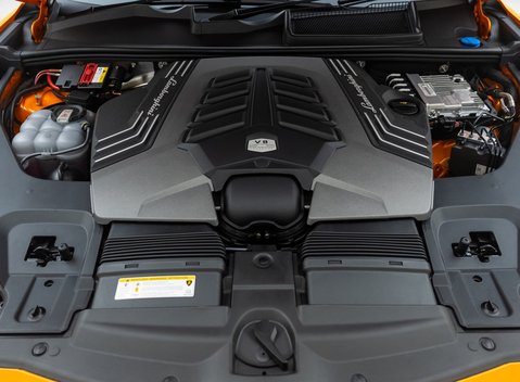 Lamborghini Urus Pearl Capsule 35