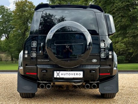 Land Rover Defender V8 6