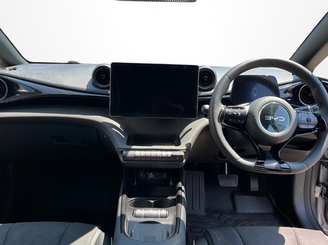 BYD Dolphin 150kW Design 60.4kWh 5dr Auto 10