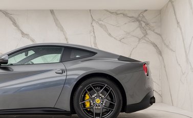 Ferrari F12 Berlinetta 26