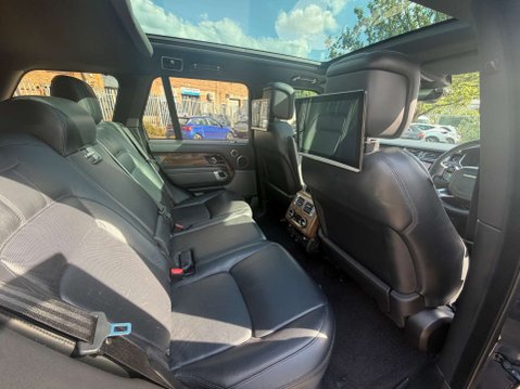 Land Rover Range Rover 3.0 Range Rover Vogue SE SDV6 Auto 4WD 5dr 9