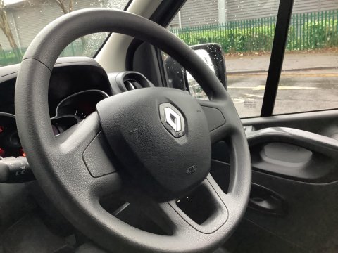 Renault Trafic 2.0 dCi ENERGY 30 Business+ LWB Standard Roof Euro 6 (s/s) 5dr 16