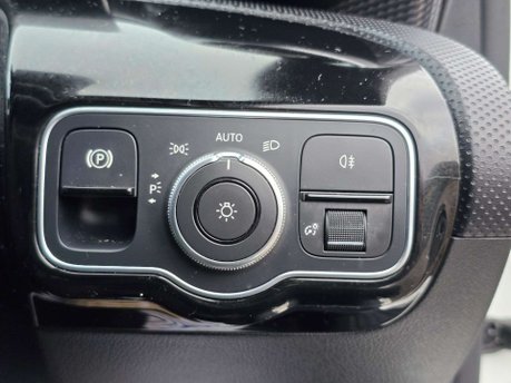 Mercedes-Benz A Class 1.5 A180d Sport Hatchback 5dr Diesel 7G-DCT Euro 6 (s/s) (116 ps) 23