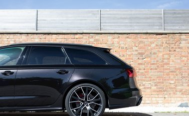 Audi RS6 Avant Performance 28