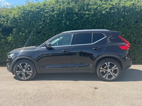 Volvo XC40 2.0 T5 Inscription Pro SUV 5dr Petrol Auto AWD Euro 6 (s/s) (247 ps) 6