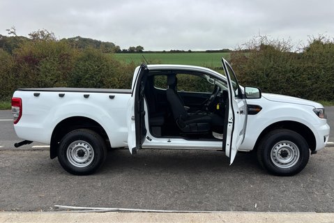 Ford Ranger XL 170 ps Super Cab 4x4 Pickup - Tonneau Cover - Air Con 10