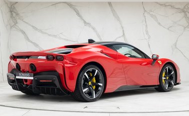 Ferrari SF90 Stradale 7