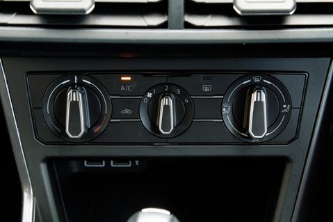 Volkswagen Polo R-LINE TSI DSG 36