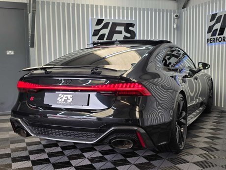 Audi RS7 4.0 TFSI V8 Carbon Black Sportback 5dr Petrol Tiptronic quattro Euro 6 (s/s 43