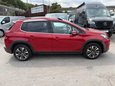 Peugeot 2008 PURETECH ALLURE 5