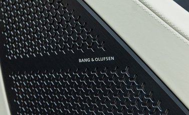 Lamborghini Urus S 28