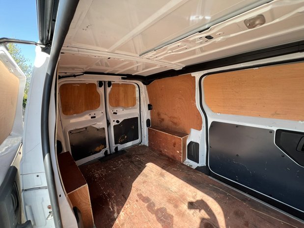 Vauxhall Vivaro SWB L1H1 Low Roof Dynamic 2900 Air Con Sensors Euro 6 NO VAT 10