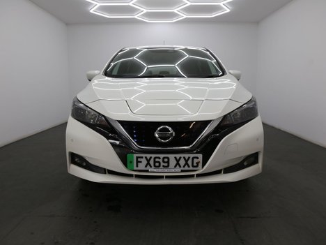 Nissan LEAF 40kWh N-Connecta Auto 5dr