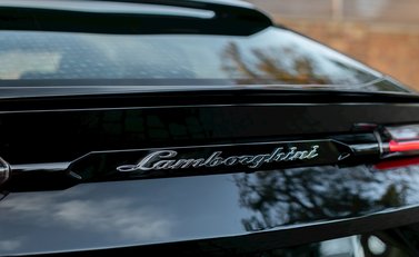 Lamborghini Urus 33