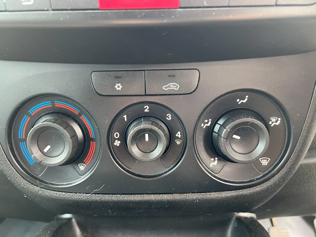 Fiat Doblo SWB L1H1 Low Roof Tecnico Air Con Sensors EURO 6 NO VAT 28