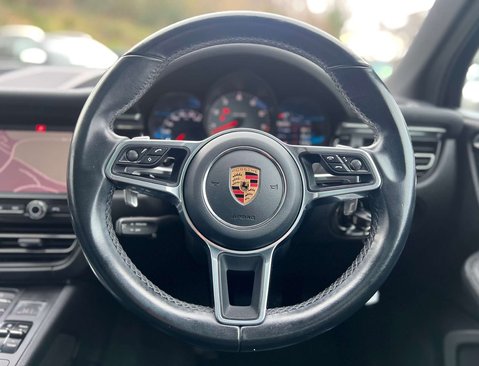 Porsche Macan 3.0 Macan S Semi-Auto 4WD 5dr 19