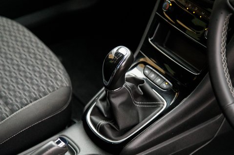 Vauxhall Astra SRI VX LINE NAV 30