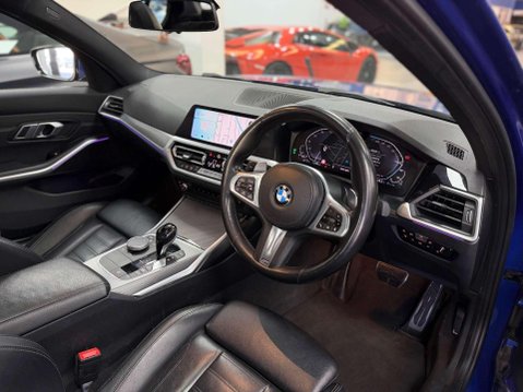 BMW 3 Series 2.0 330e 12kWh M Sport Saloon 4dr Petrol Plug-in Hybrid Auto Euro 6 (s/s) ( 2