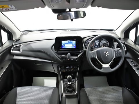 Suzuki S-Cross 1.4 Boosterjet 48V Hybrid Motion 5dr 14