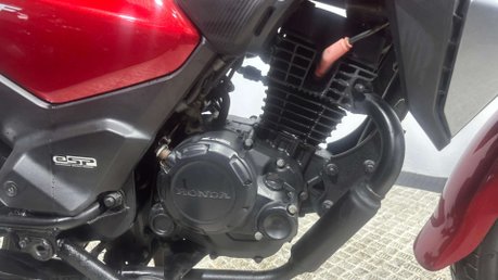 Honda CB 2021 ONLY 11K NEW MOT SERVICED ICONIC 125CC LEARNER COMMUTER BIKE 33